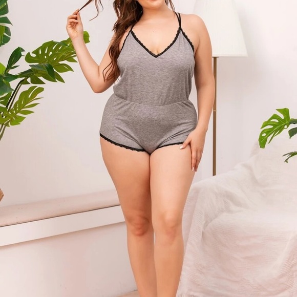 Plus..Sleep Romper - Picture 4 of 4